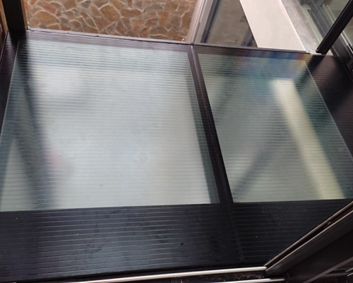 Dalle de sol en verre pour balcon